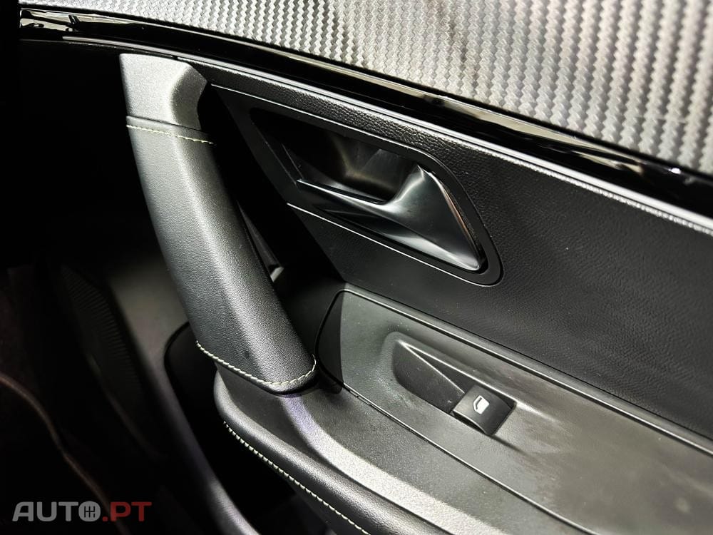 Peugeot E-2008 50 kWh GT Pack