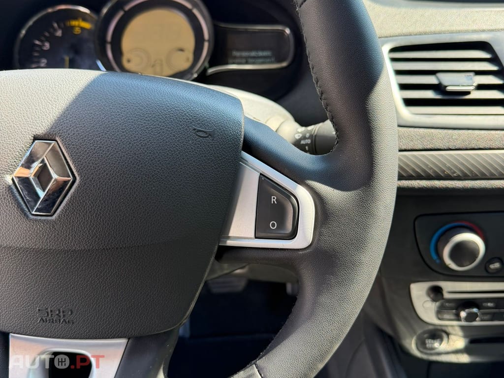 Renault Mégane Coupe 1.5 dCi Dynamique CO2 Champion