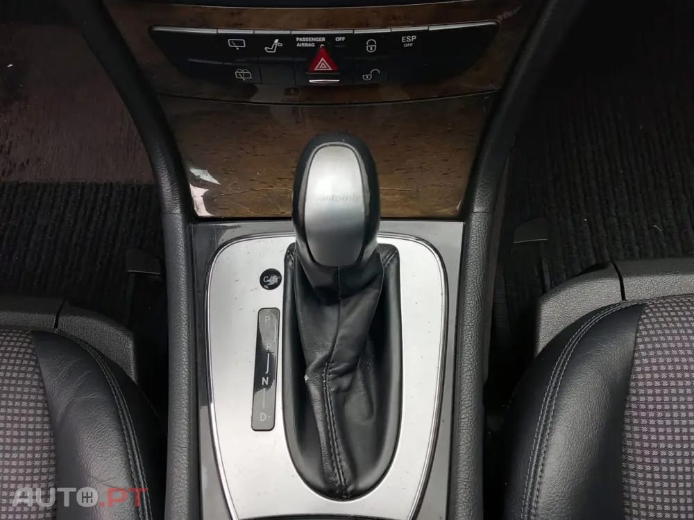 Mercedes-Benz E 220 CDi Avantgarde Aut.