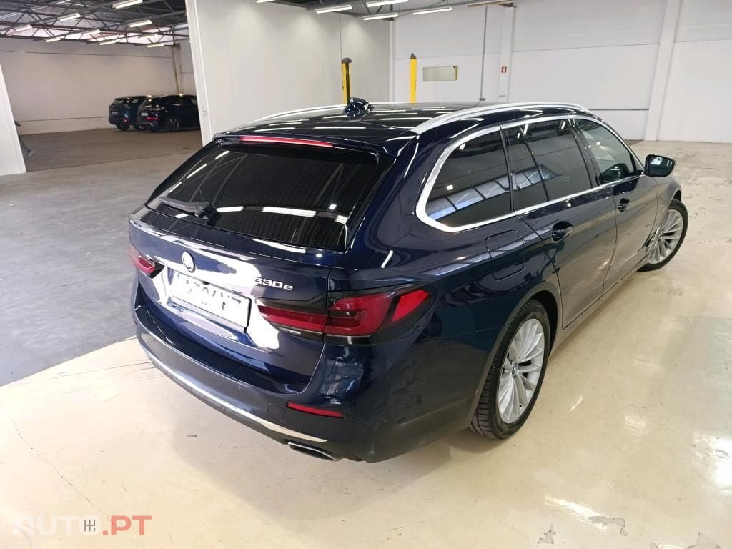 BMW 530 e Line Luxury