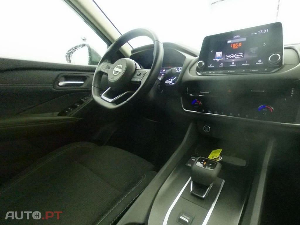 Nissan Qashqai 1.3 Mild Hybrid Business