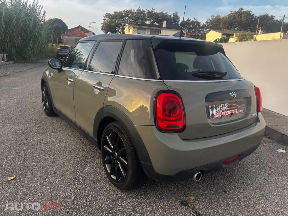 MINI Cooper Cooper Premium Yours Auto