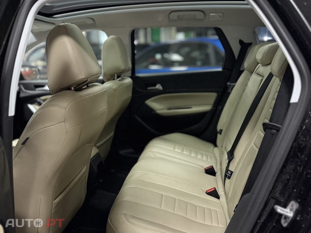Peugeot 308 1.6 BlueHDi Allure J17