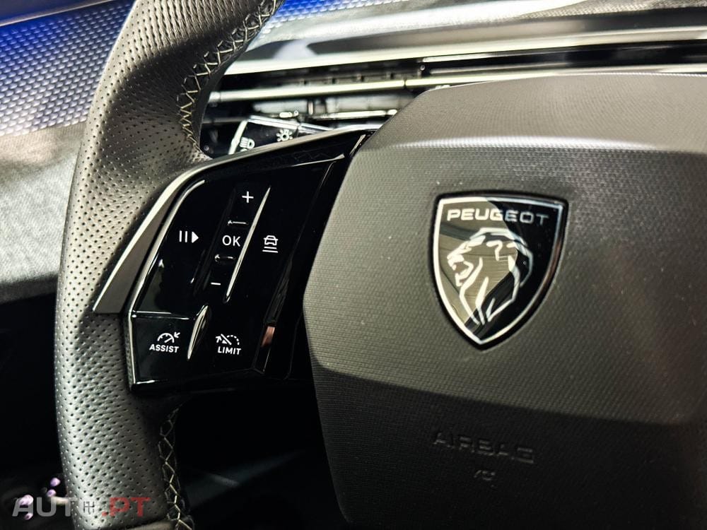Peugeot E-3008 73 kWh GT