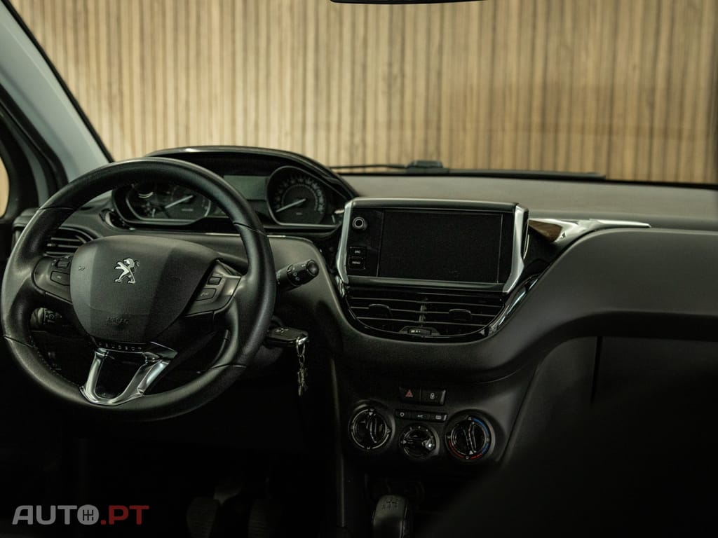 Peugeot 208 1.6 BlueHDi Style