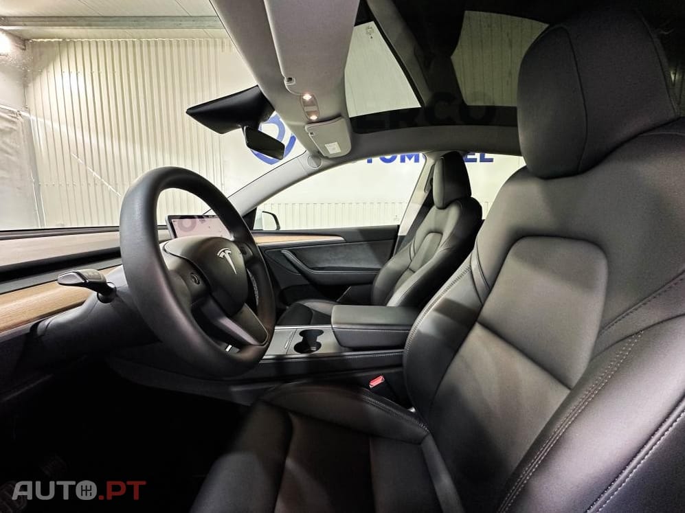 Tesla Model Y Long Range Dual Motor AWD