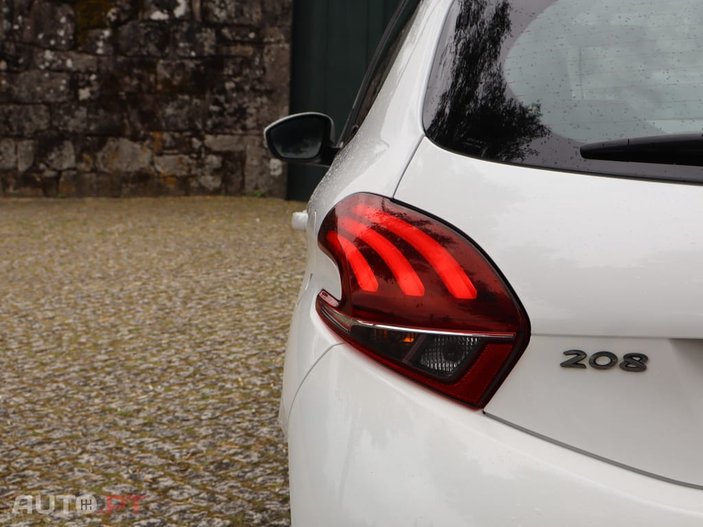 Peugeot 208 1.6 BlueHDi