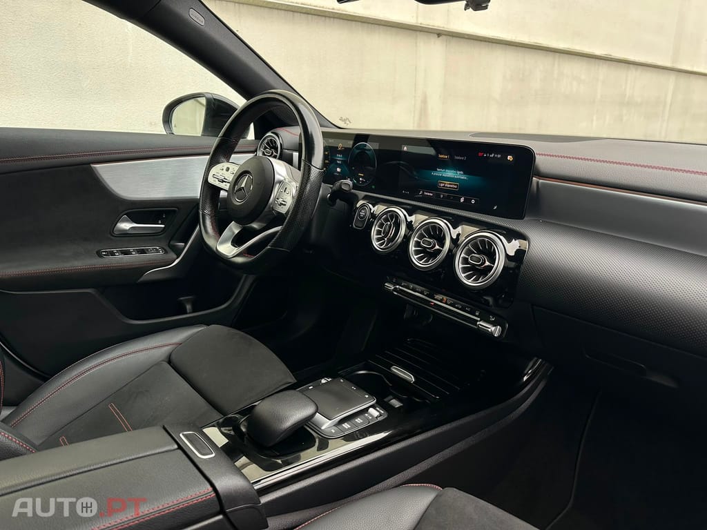 Mercedes-Benz A 250 e AMG Line