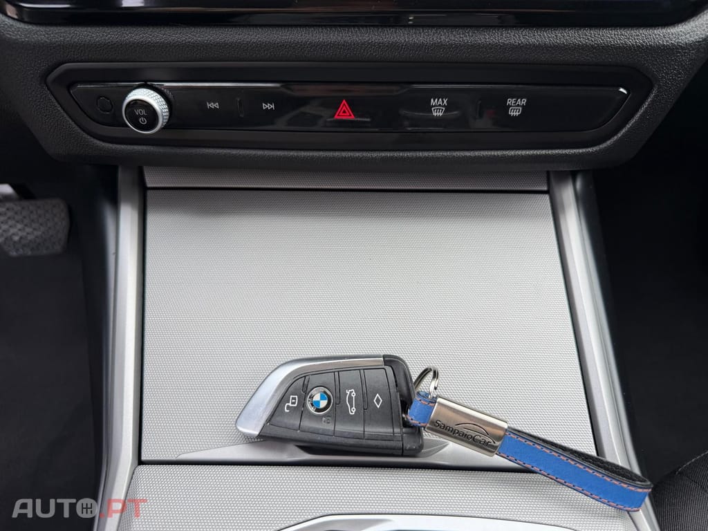 BMW 320 e Auto