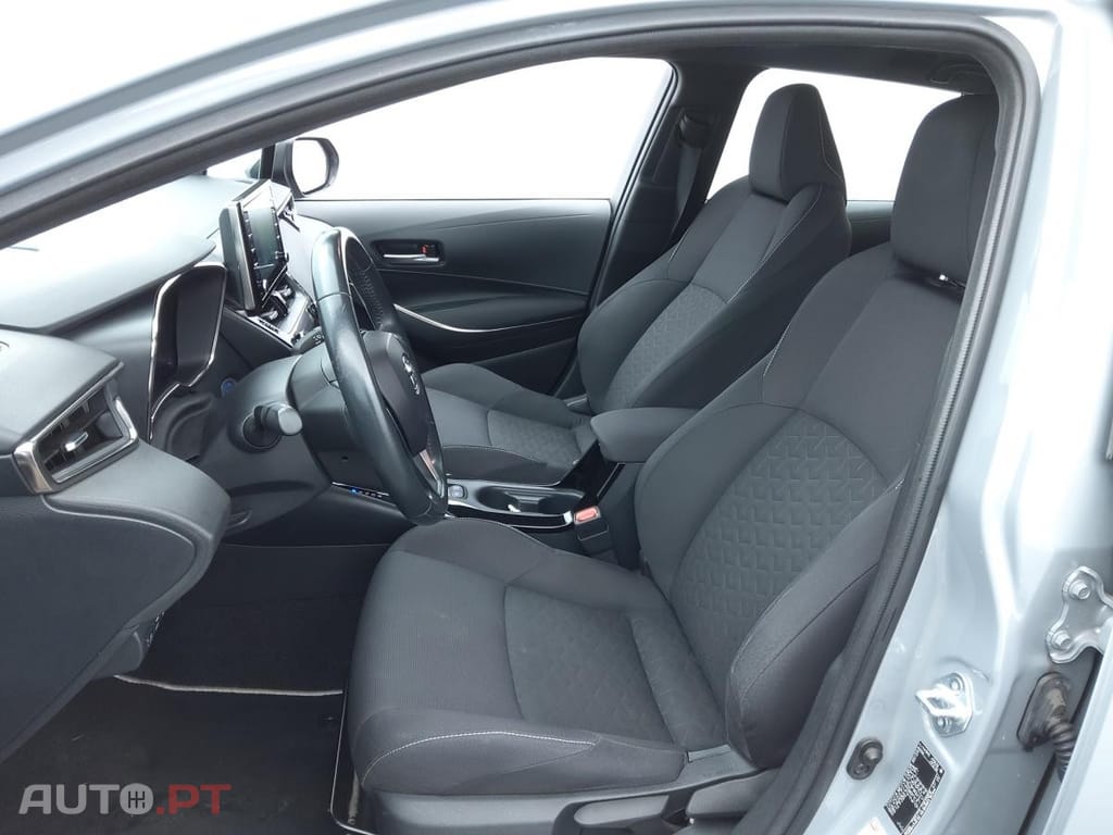 Toyota Corolla Touring Sports 1.8 Hybrid Dynamic Business