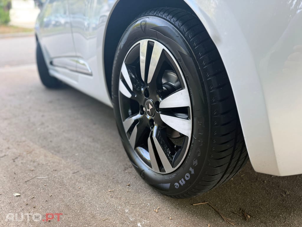 DS DS3 1.6 e-HDi So Chic