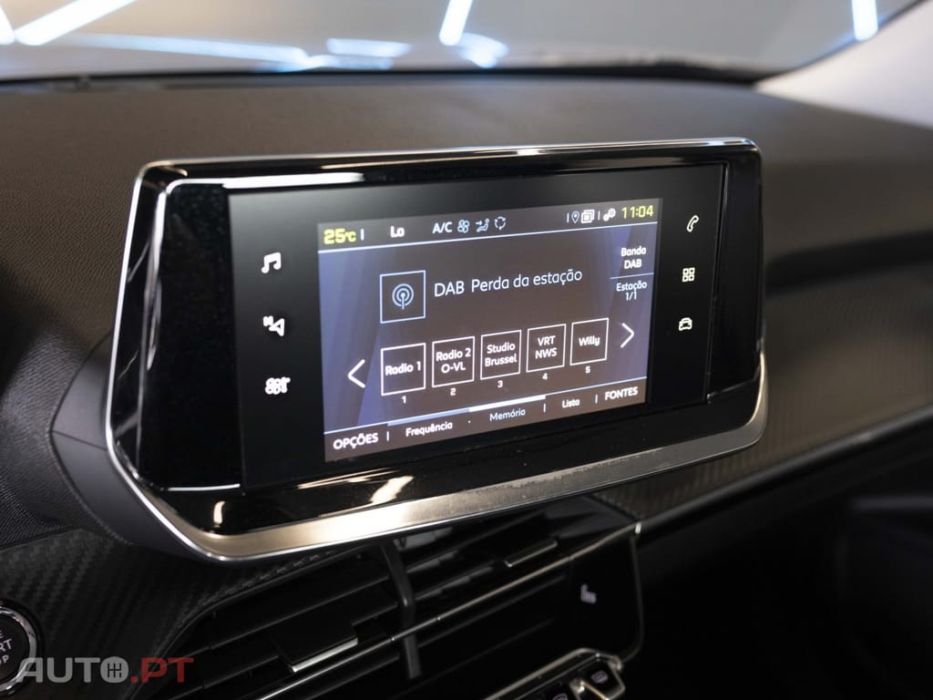 Peugeot E-2008 50 kWh Active