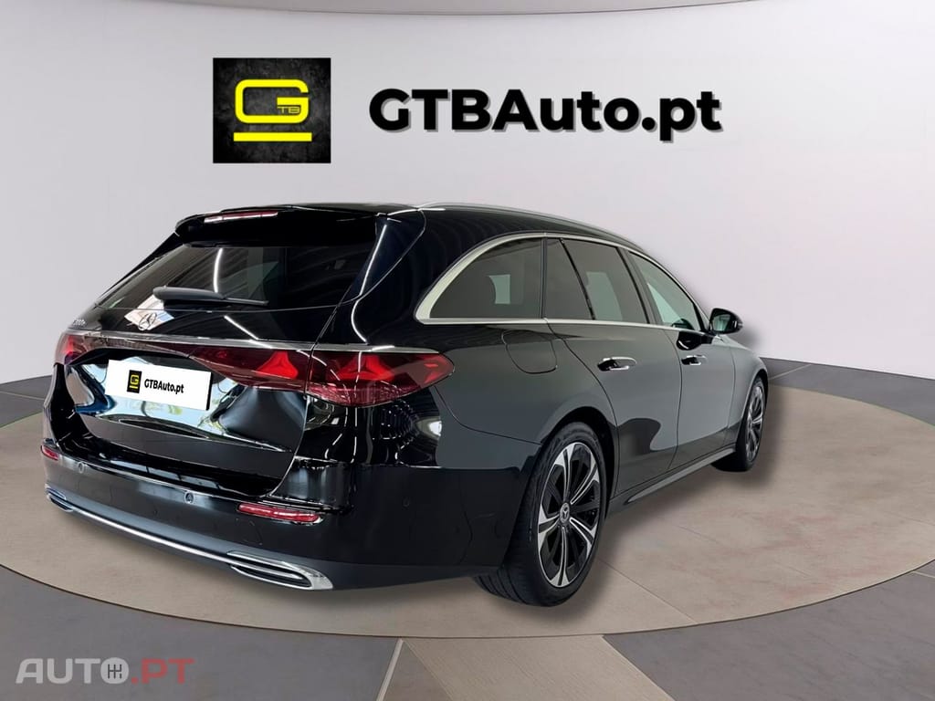 Mercedes-Benz E 300 I.V.A DEDUTIVEL T e 