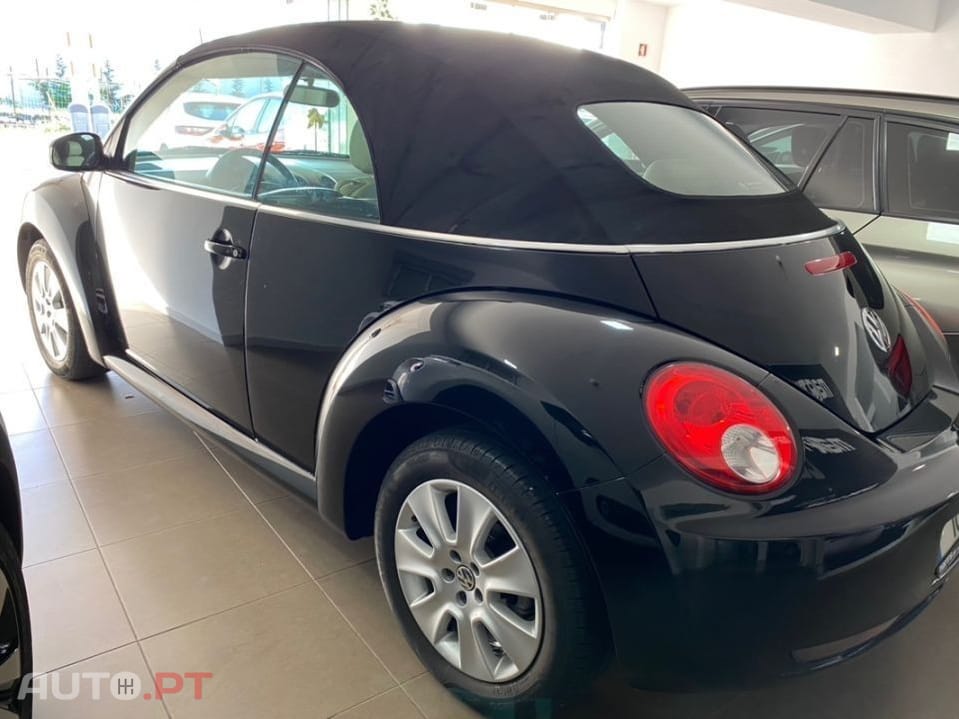 Volkswagen New Beetle Cabriolet 1.4 Top Couro
