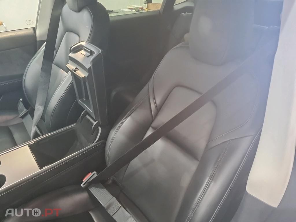 Tesla Model Y Long Range Tração Integral