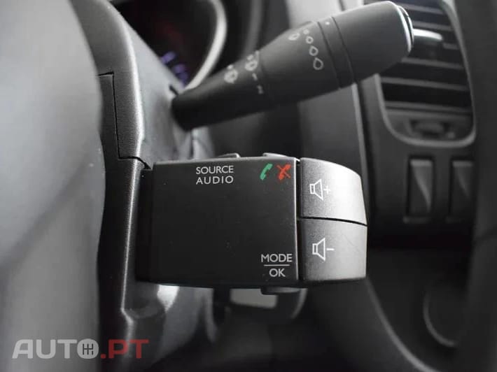 Renault Trafic 2.0 dCi L1H1 (C/ Frio)