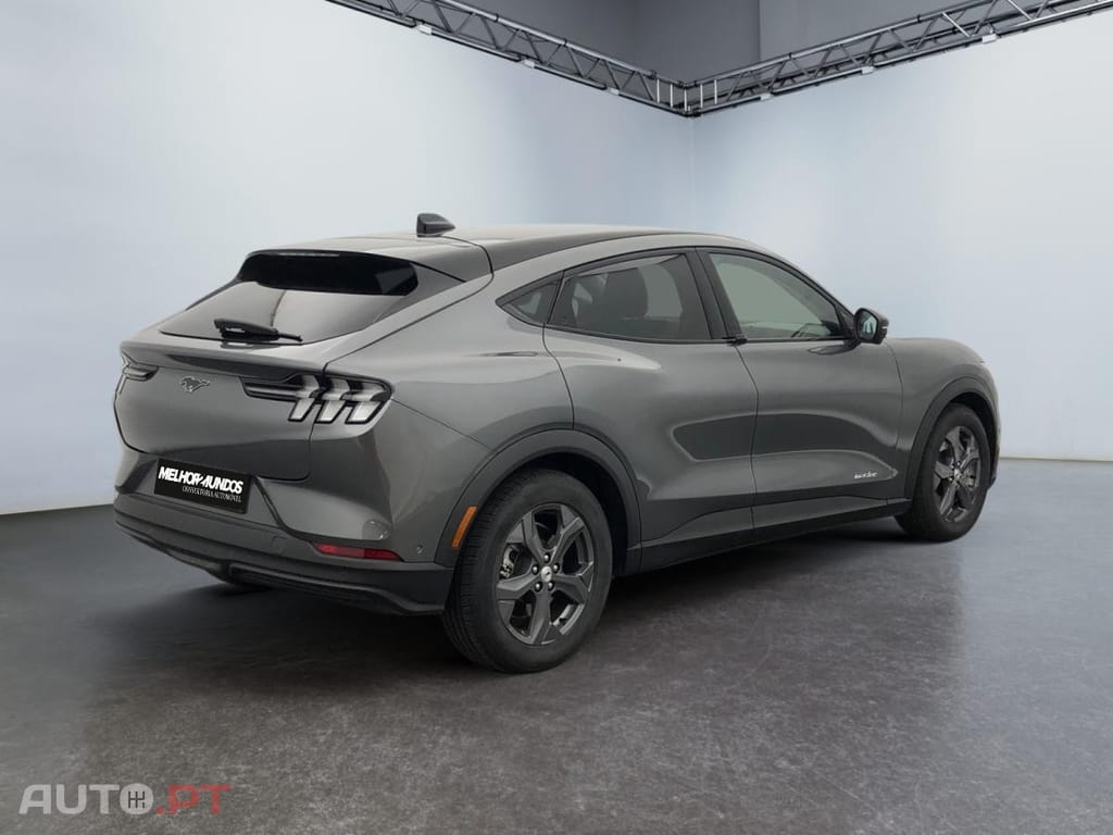 Ford Mustang Mach-E Standard Range