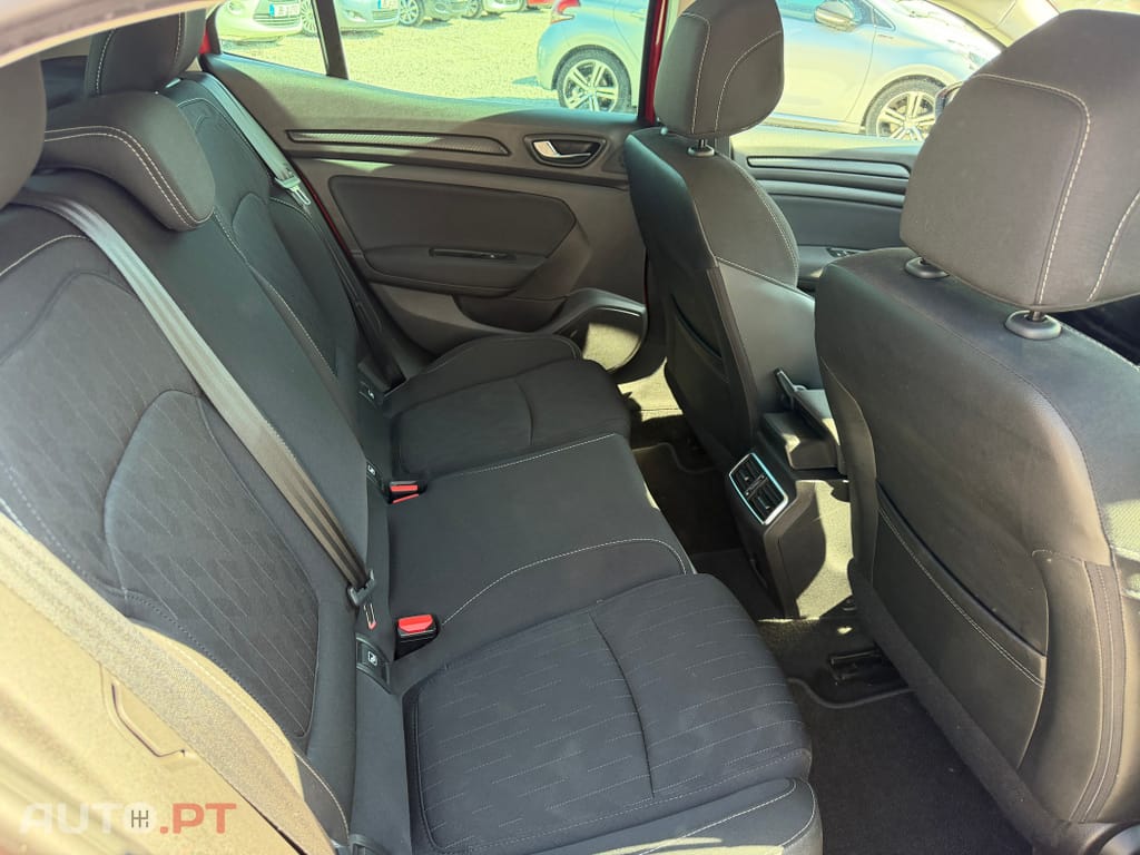 Renault Mégane 1.5 Blue dCi Limited J17