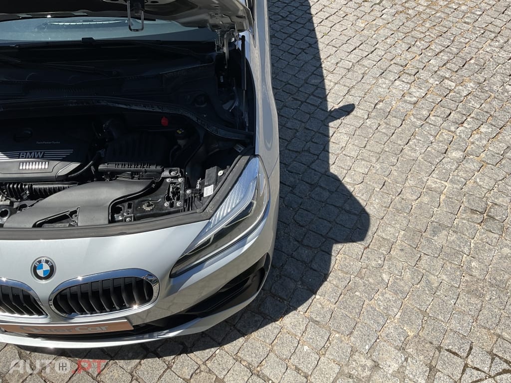 BMW 216 i 7L