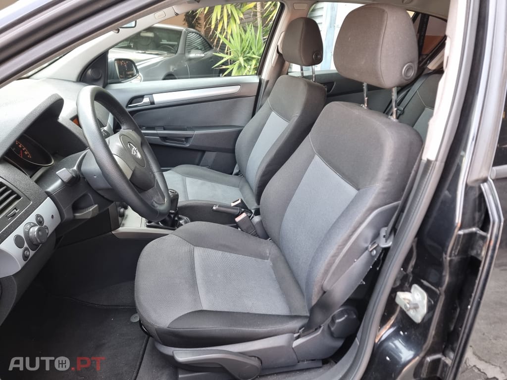 Opel Astra 1.7 CDTi Enjoy