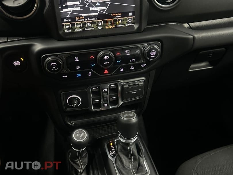 Jeep Wrangler Sahara Unilimited