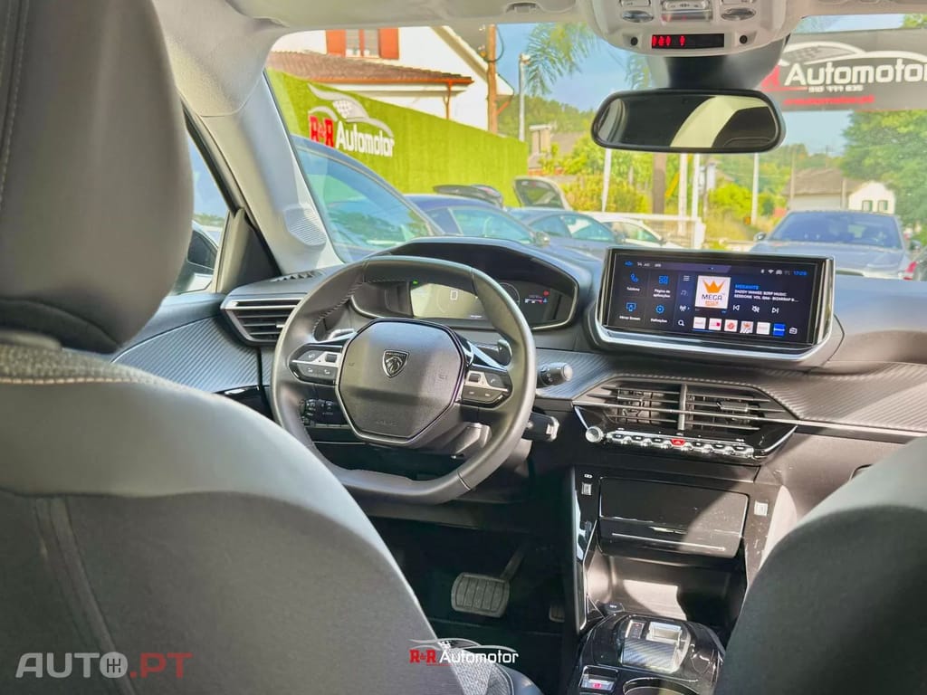 Peugeot 208 1.2 Hybrid Allure e-DCS6