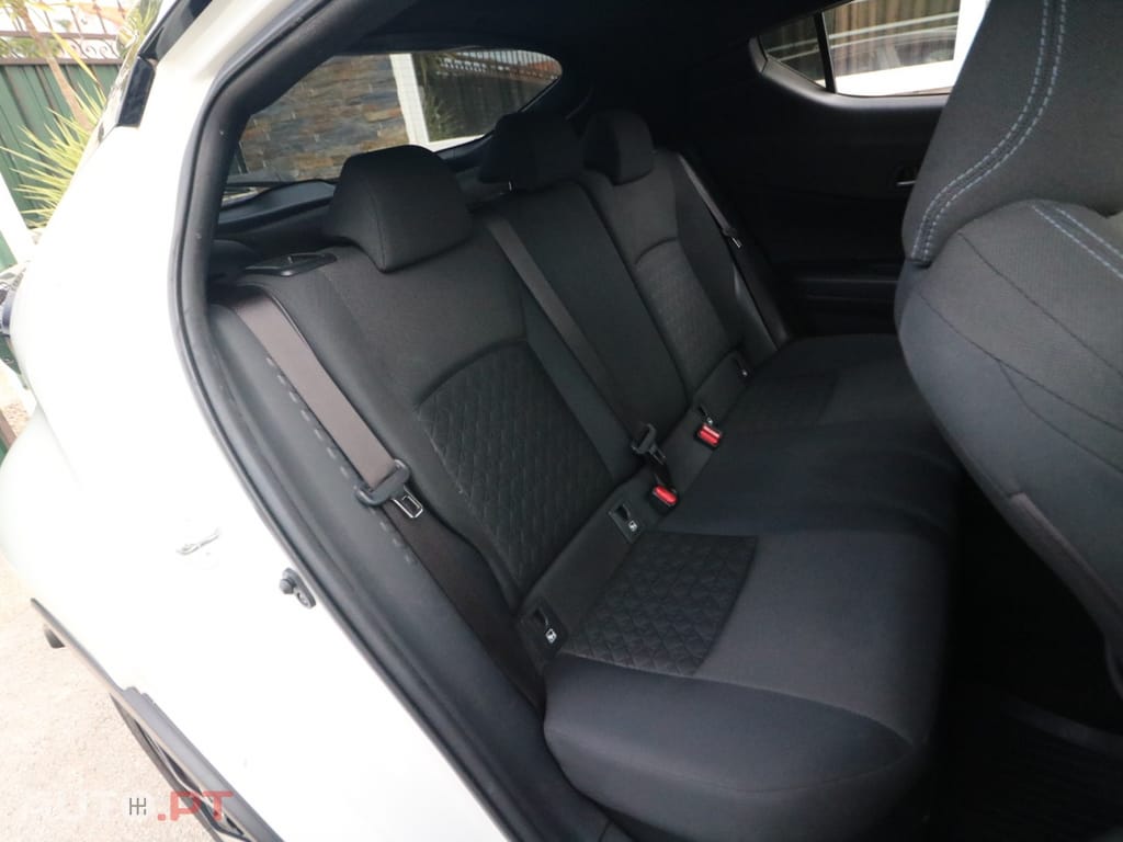 Toyota C-HR 1.8 Hybrid Exclusive+P.Luxury