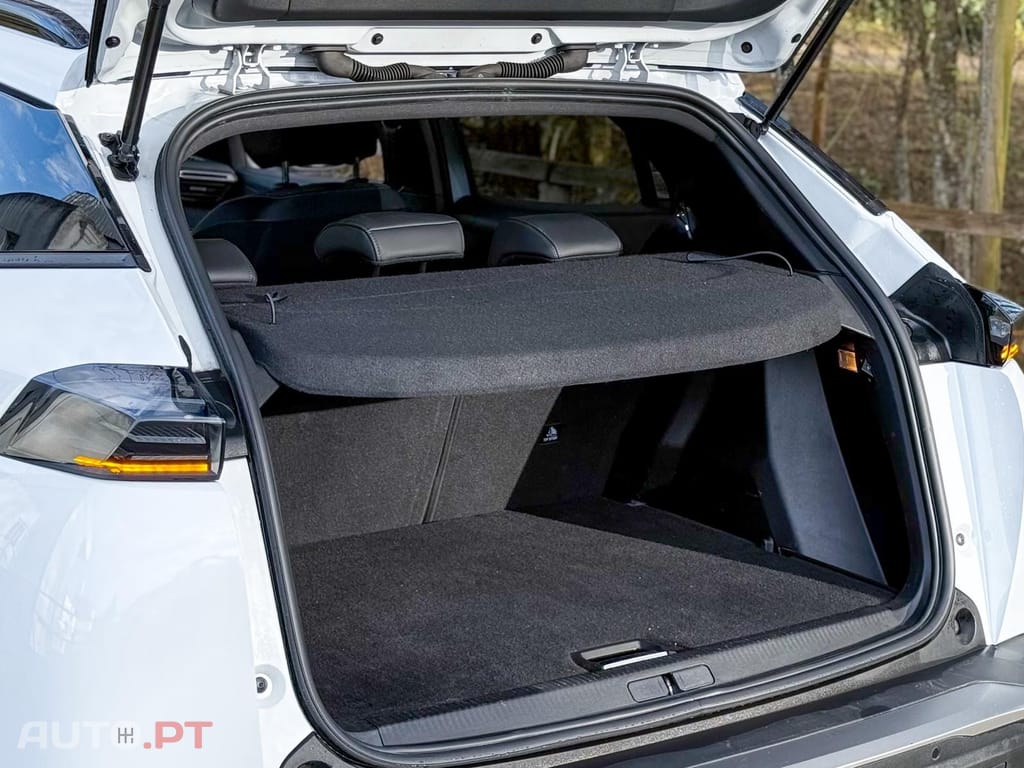 Peugeot 2008 1.2 PureTech Allure