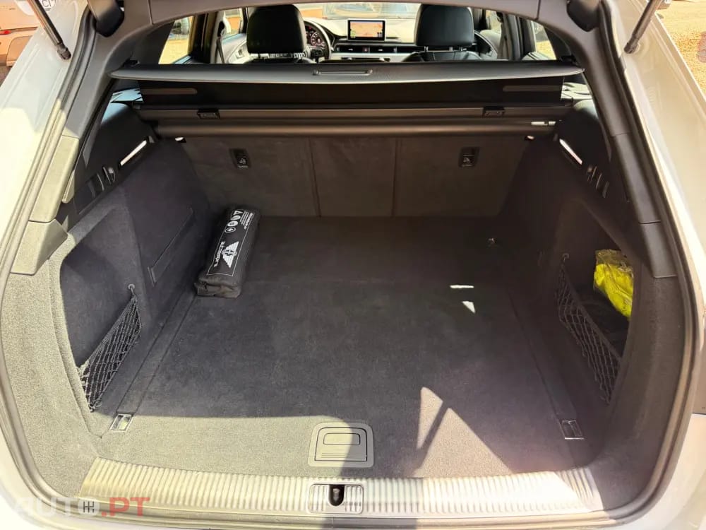 Audi A4 Avant 2.0 TDI DPF S line Sport Pack