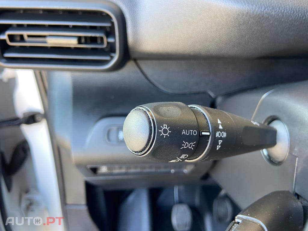 Peugeot Partner 1.6 HDI L1  100cv Carplay  Nacional Só 99 mil kms