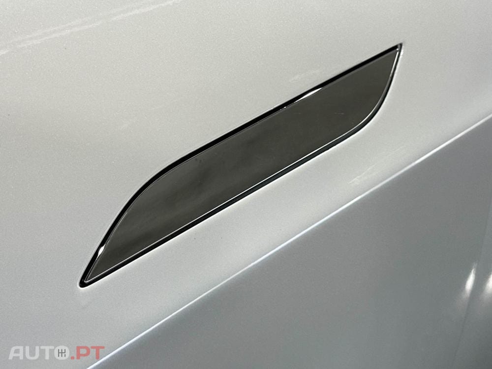 Tesla Model S Long Range AWD