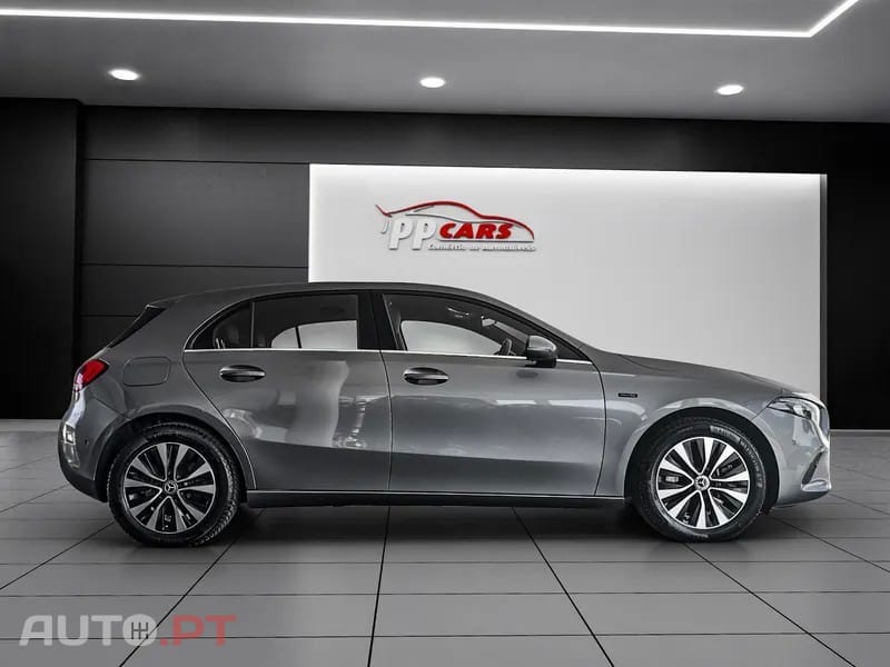 Mercedes-Benz A 250 Hybrid EQ Power