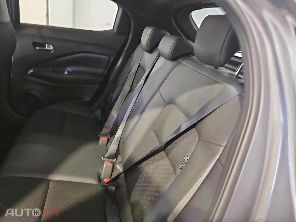 Nissan Juke 1.0 DIG-T N-Connecta DCT