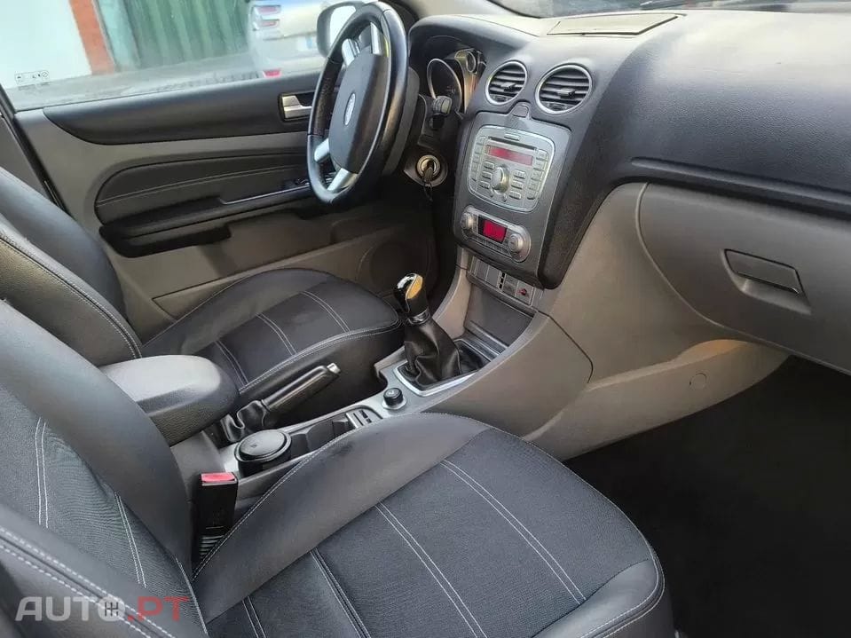Ford Focus SW 1.6 TDCi Titanium 17