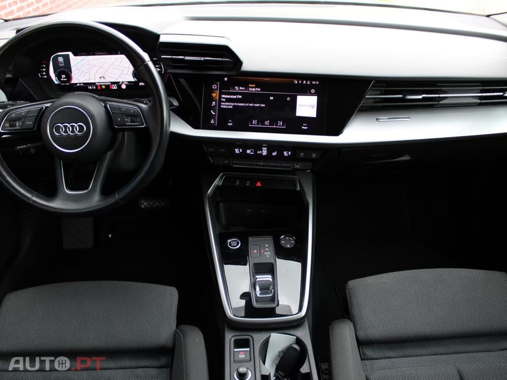 Audi A3 30 TFSI Business Edition