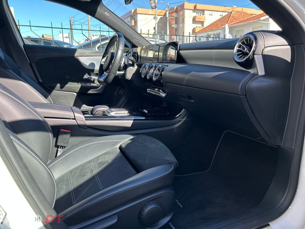 Mercedes-Benz A 250 e AMG Line