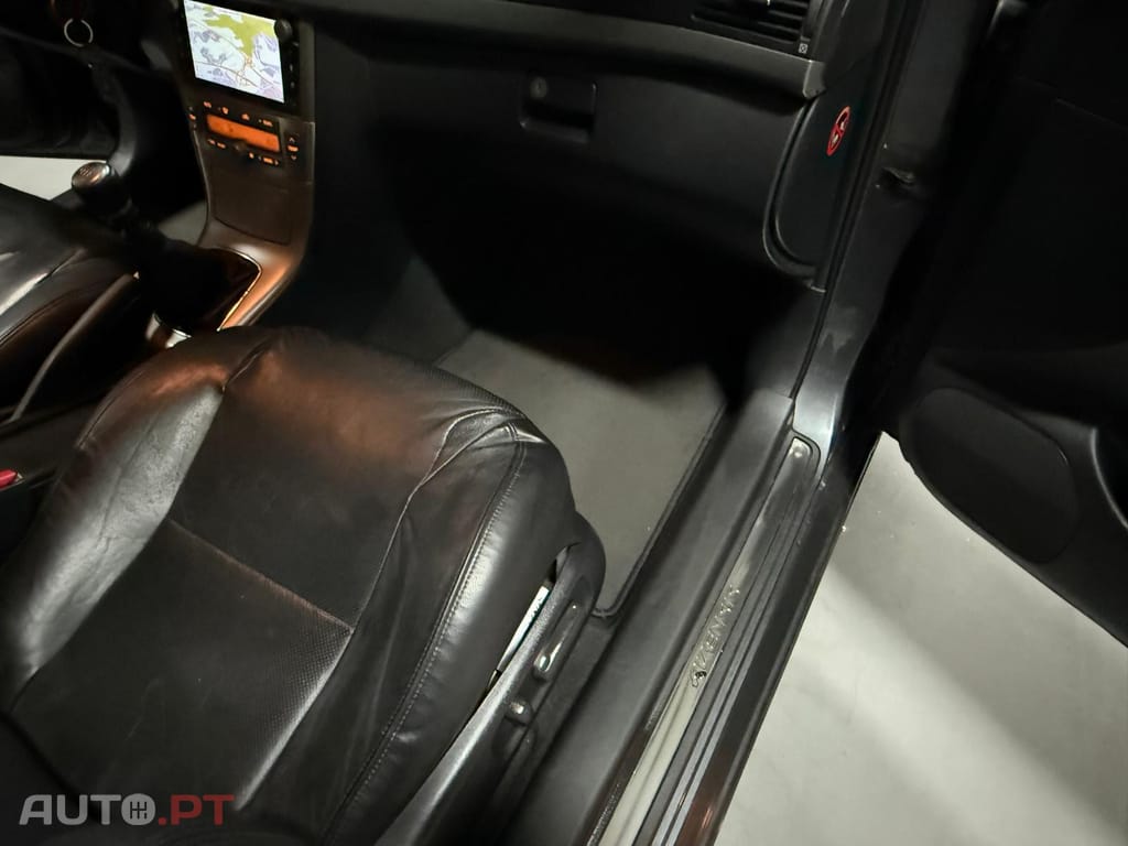 Toyota Avensis 2.0 D-4D Sedan de 2006