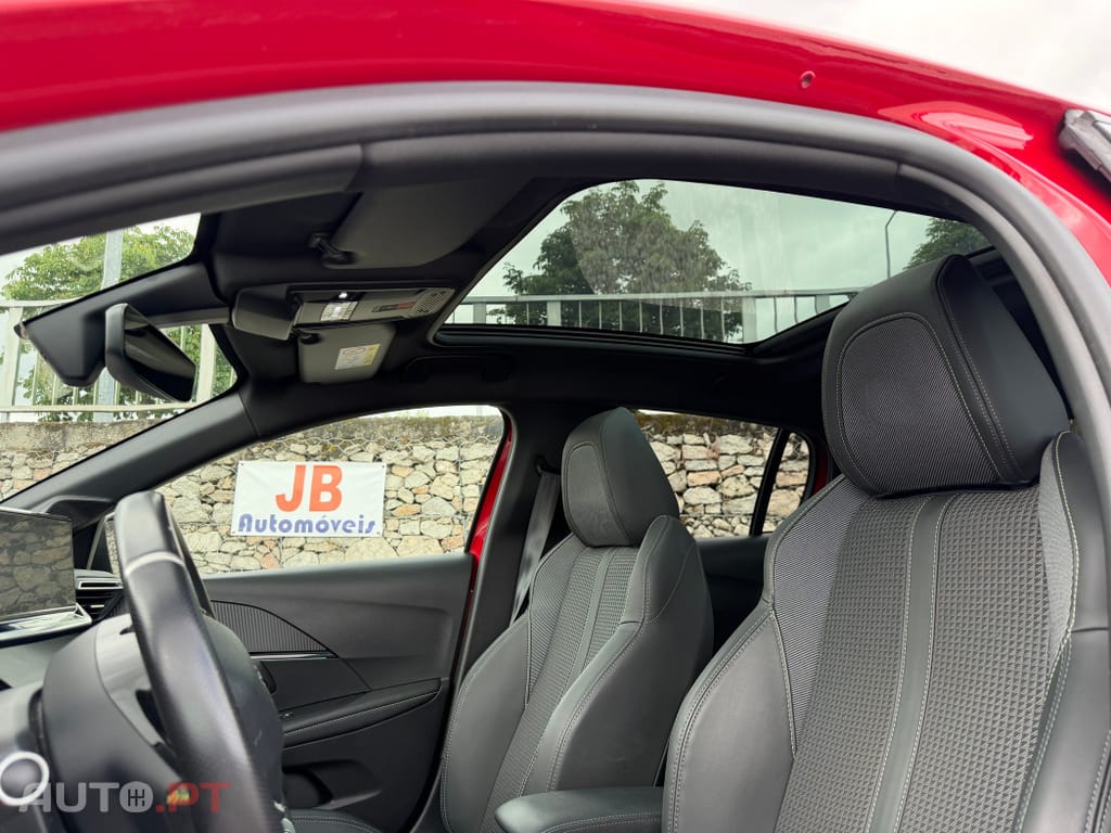 Peugeot 208 1.2 PureTech GT Line