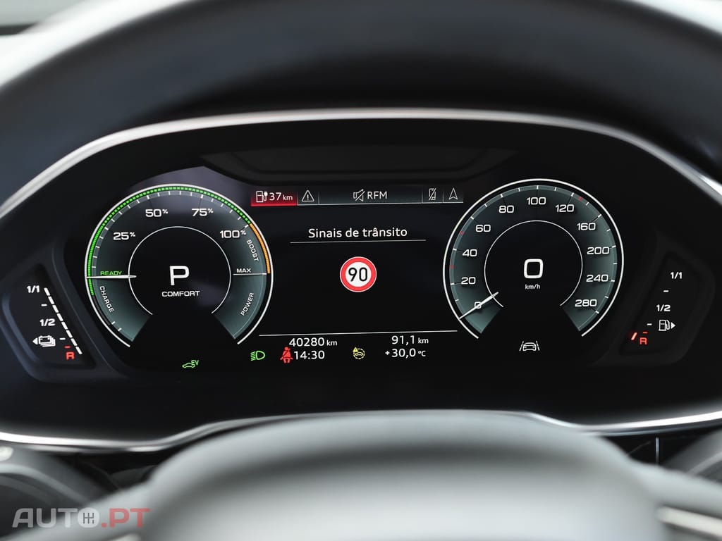 Audi Q3 45 TFSIe S line S tronic