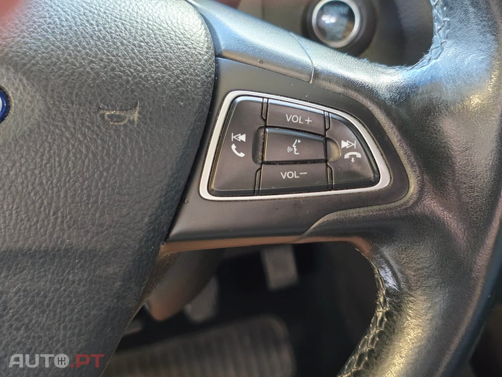 Ford Focus SW 1.0 SCTi Titanium