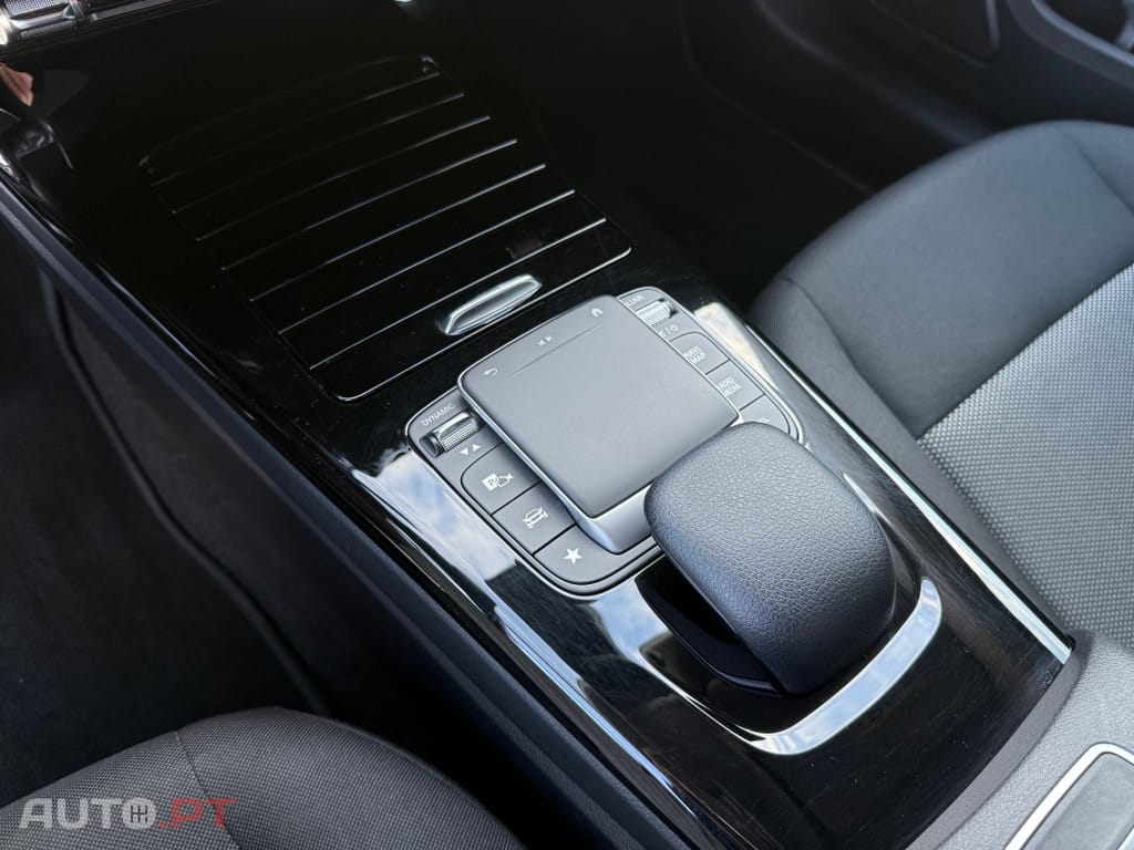 Mercedes-Benz A 180 d 8G-DCT Progressive