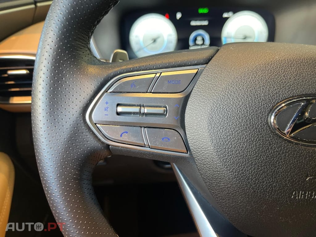 Hyundai Santa Fe Vanguard Luxury