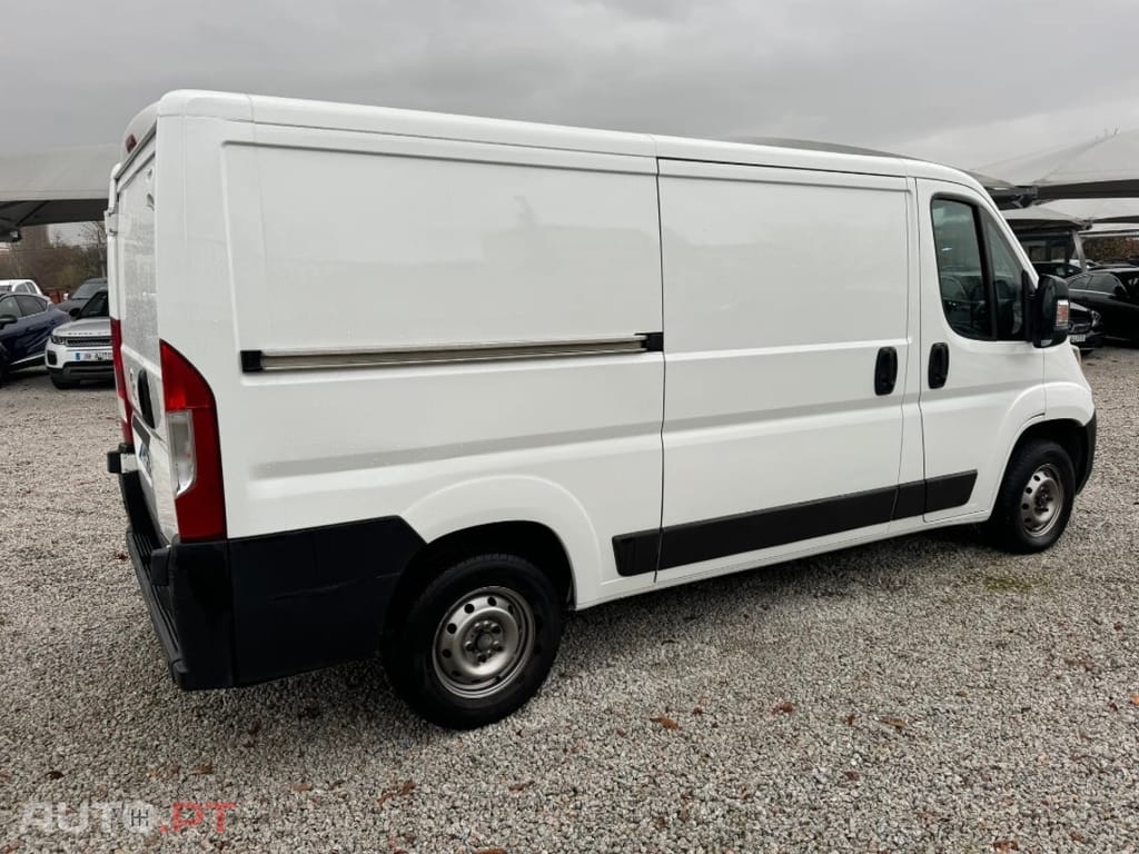 Peugeot Boxer 2.0 BlueHDi 330 L2H1 Pro