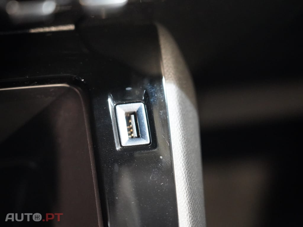 Peugeot E-208 50 kWh Active Pack