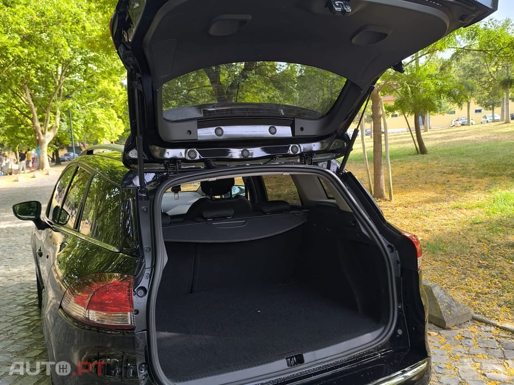 Renault Clio Sport Tourer Renault Clio 4 Sport Tourer Limited DCI