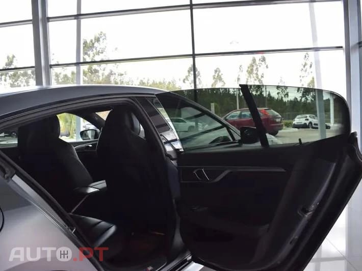 BMW 840 i Pack M