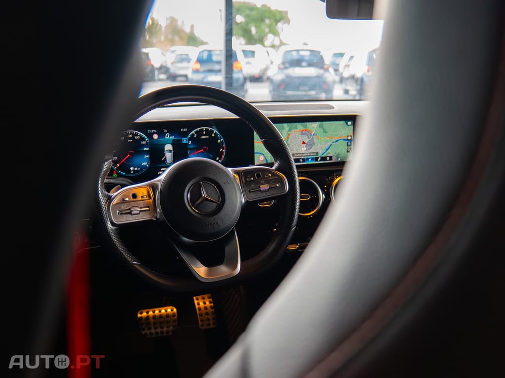 Mercedes-Benz A 35 AMG 4Matic Speedshift DCT 7G