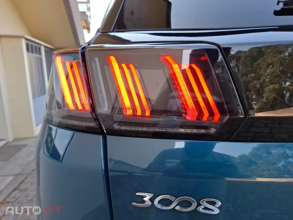 Peugeot 3008 1.5 BlueHDi Allure EAT8