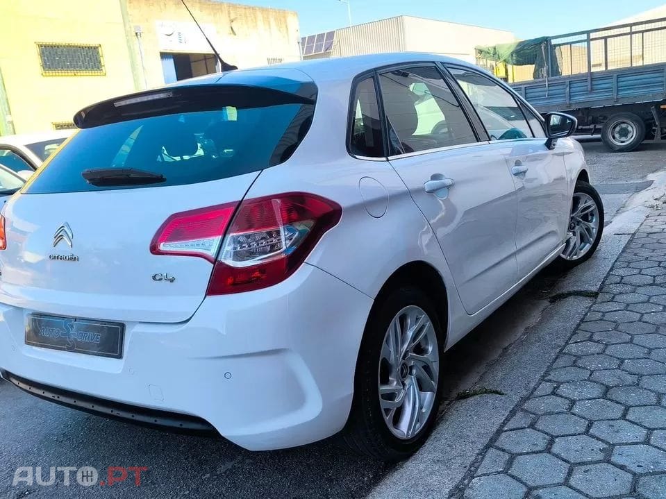 Citroen C4 1.6 e-HDi Exclusive J17 CMP6
