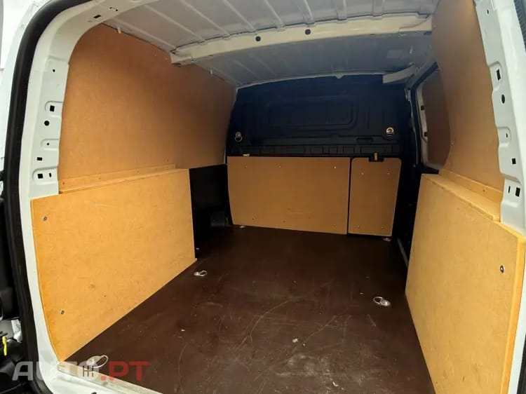 Fiat Doblo Outro